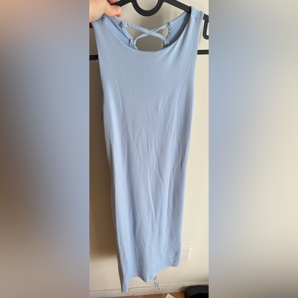Forever 21 bodycon dress w/semi open back size S